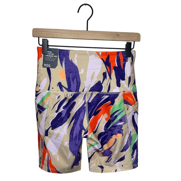 DSG Momentum 7” Ultra High Rise Biker Shorts - Picture 4 of 5